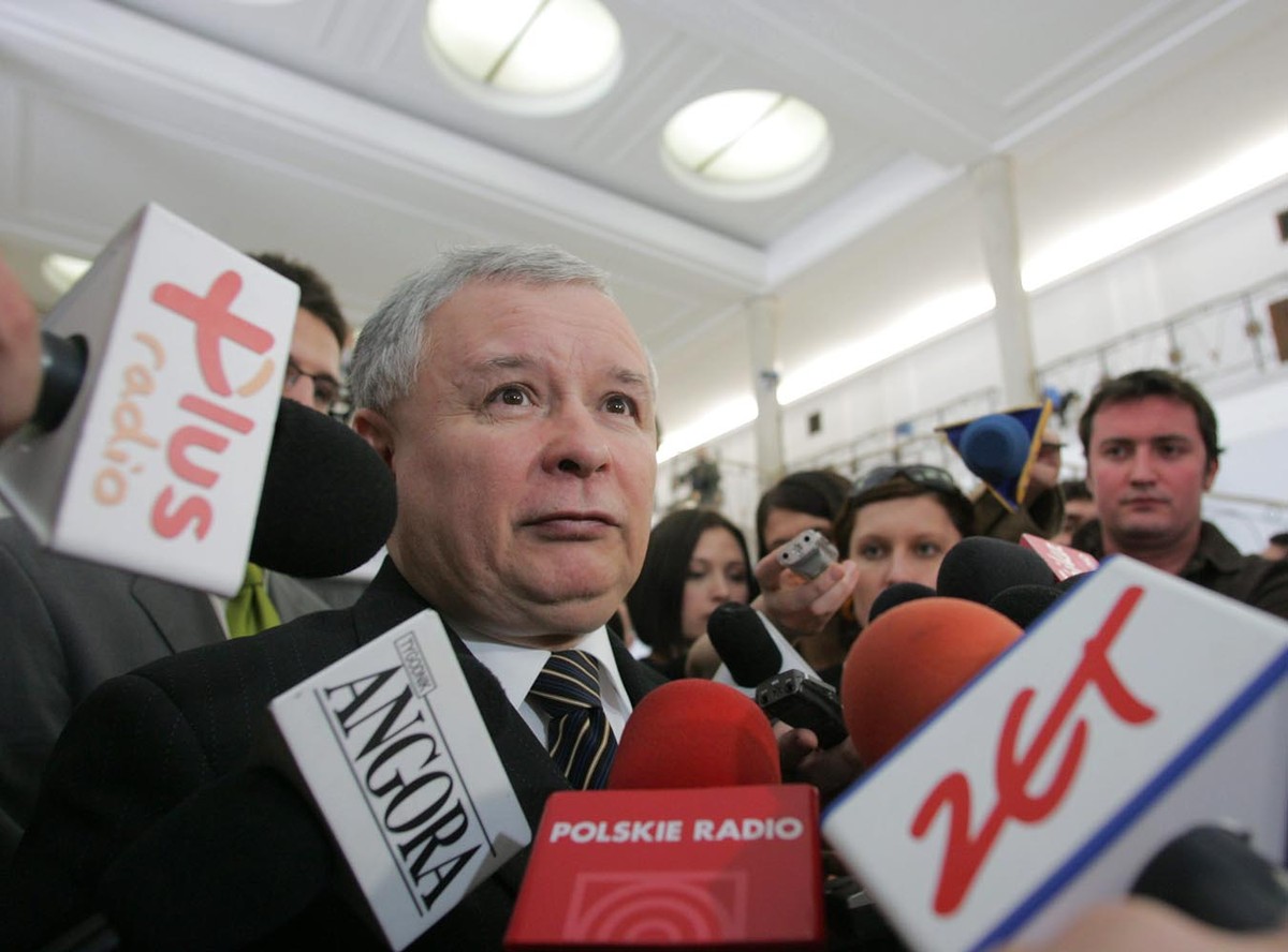 Kaczyński przed wejściem na przesłuchanie powiedział dziennikarzom, że w sprawie Skrzypek doszło "do poważnego przestępstwa". Wskazał tu na niedopuszczenie jej pełnomocnika Skrzypek do przesłuchania.