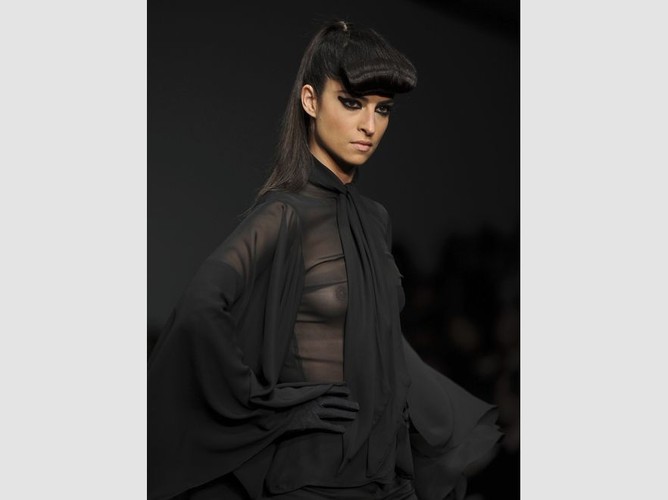 Sado maso na wybiegu: Gianfranco Reni na Mercedes Benz Dfashion w Meksyku