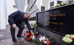 Schetyna: Smoleńsk był dla PiS narzędziem, by zdobyć władzę i stworzyć 'religię smoleńską'