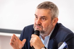 Ardanowski odpowiada Spurek: Zasłynęła z wielu idiotycznych pomysłów