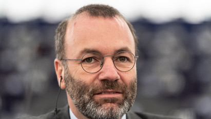 Manfred Weber: Orbán Viktor le akarja rombolni Európát