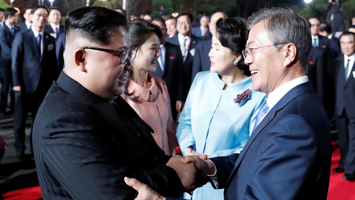 South Korean President Moon Jae-in, North Korean leader Kim Jong Un, Kim's wife Ri Sol Ju and Moon's