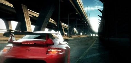 Screen z gry "Need for Speed: Undercover"