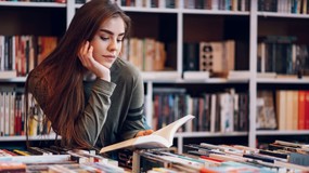 Spór o zamrożoną cenę książki. Branża alarmuje o braku transparentności, a czytelnicy boją się wzrostu cen