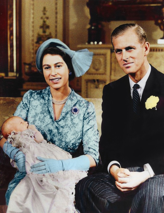 Kraljica Elizabeta Druga sa suprugom i ćerkom princezom Anom