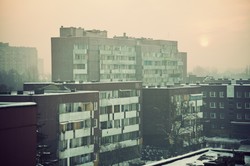 Mało mieszkań, krótki czas życia, otyłość. Polska jest społecznie zapóźniona