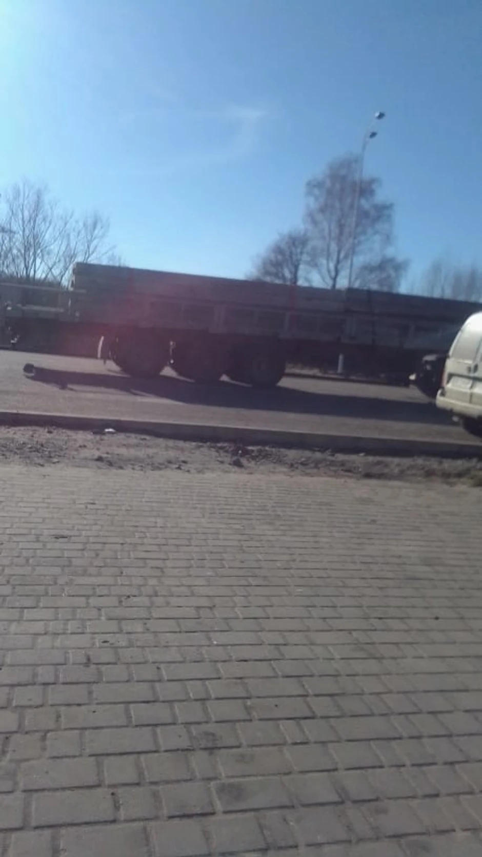 Sa Domanova Zoran i Goran po naređenju vojske krenuli su ka graničnom prelazu Jagodin između Ukrajine i Poljske