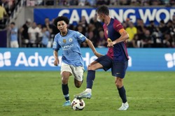 Robert Lewandowski zmarnował świetną okazję, ale wykorzystał też rzut karny