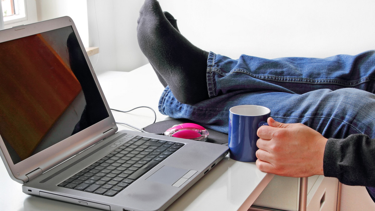 Co ludzie tak naprawdę robią na home office? Tajemnice pracy zdalnej