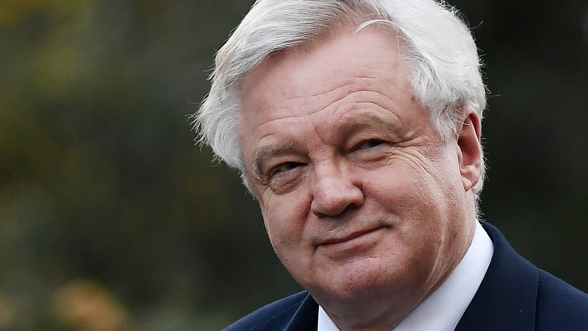 Brytyjski minister ds. wyjścia z Unii Europejskiej David Davis wyraził dziś optymizm odnośnie do dalszych negocjacji warunków tzw. Brexitu, pisząc w dzienniku "Telegraph", że "po Brexicie będziemy prosperować razem z Europą, nie pomimo niej".