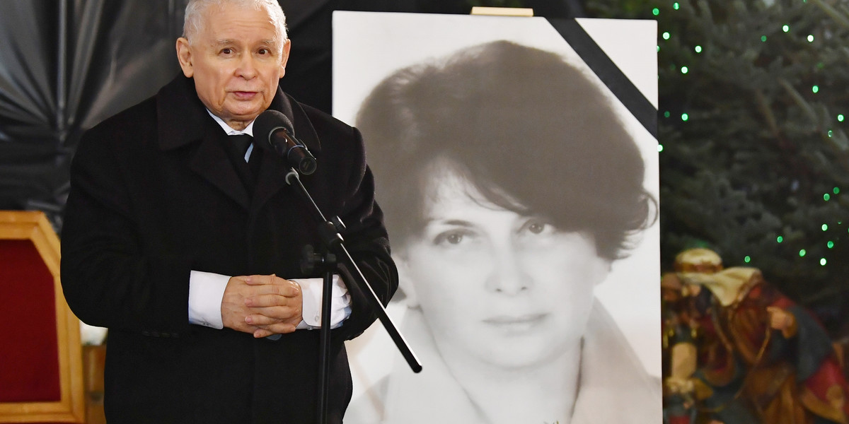 Jarosław Kaczyński podczas uroczystości w intencji jego matki