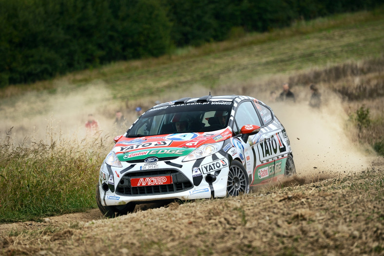 Castrol EDGE Fiesta Trophy na półmetku