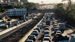 Automobili