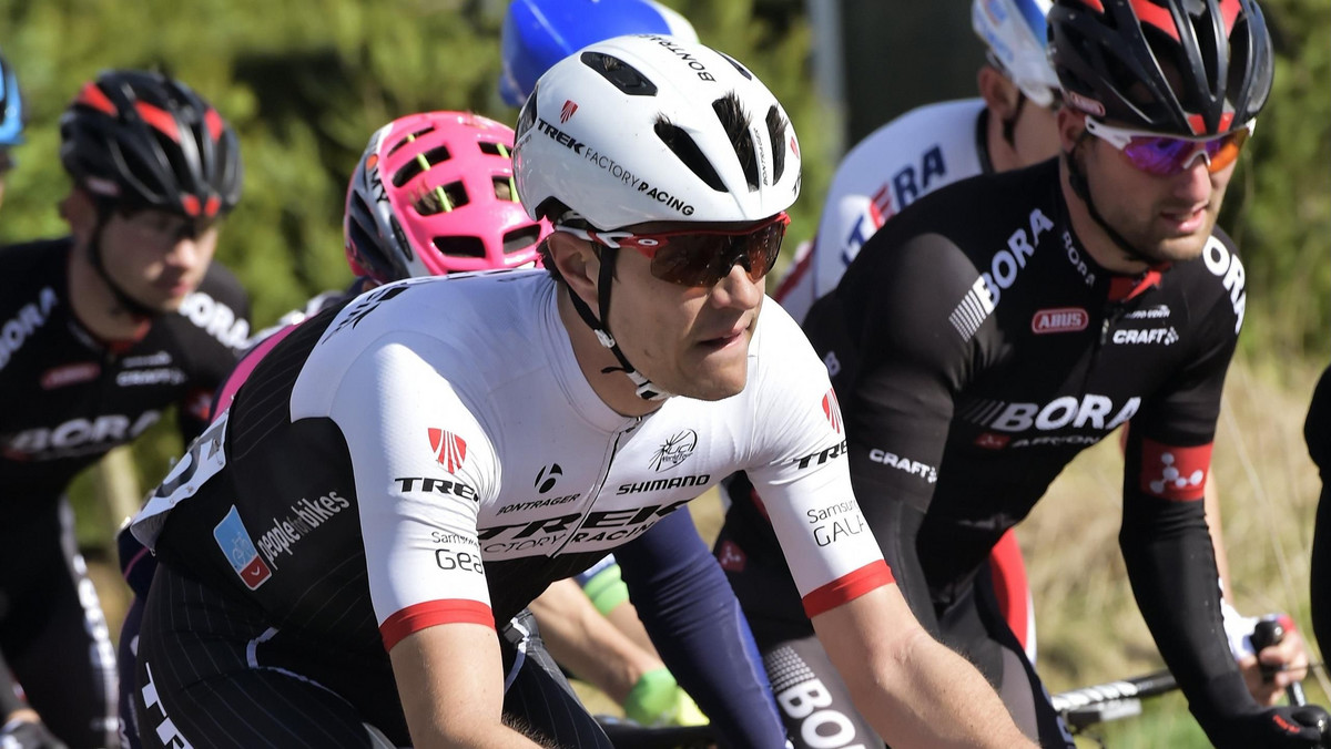 Niewiele brakowało, a Jasper Stuyven (Trek-Segafredo) zgarnąłby na trzecim etapie Tour de France koszulki lidera wszystkich czterech klasyfikacji. Do pełni szczęścia zabrakło mu kilkuset metrów, na których doścignięty został przez rozpędzony peleton na finałowym podjeździe na metę.