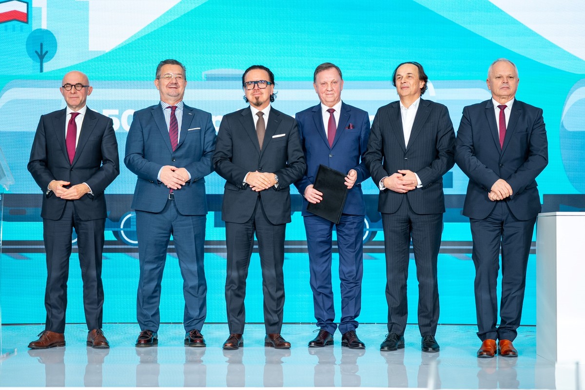 Rekordowy zakup. PESA i Newag z kontraktem ORLEN