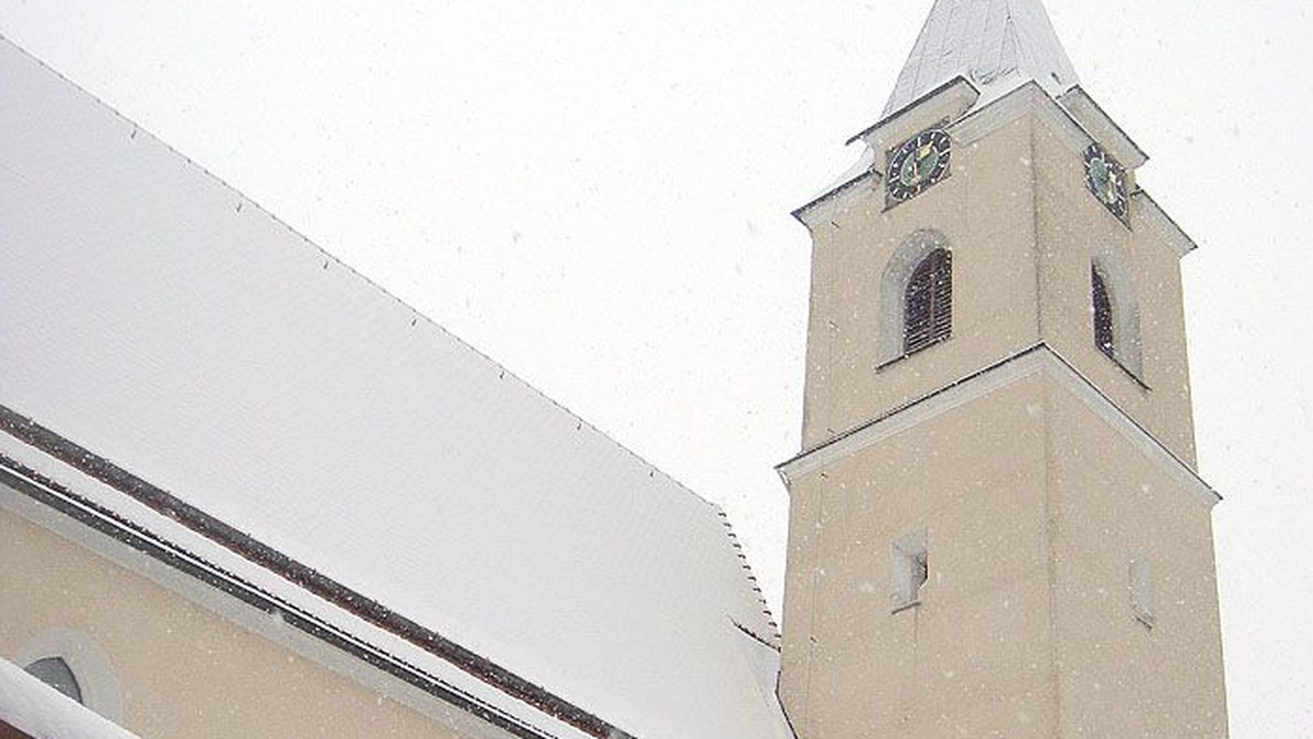- Krajobraz tutaj, zwłaszcza zimą, to prawdziwa świąteczna pocztówka. Opowiem o moim pierwszym Bożym Narodzeniu w pięknym, bajkowym Gmunden nad jeszcze piękniejszym jeziorem, pośród  alpejskich szczytów - mówi ks. Janusz Żaba, proboszcz parafii w Weyregg w Górnej Austrii.