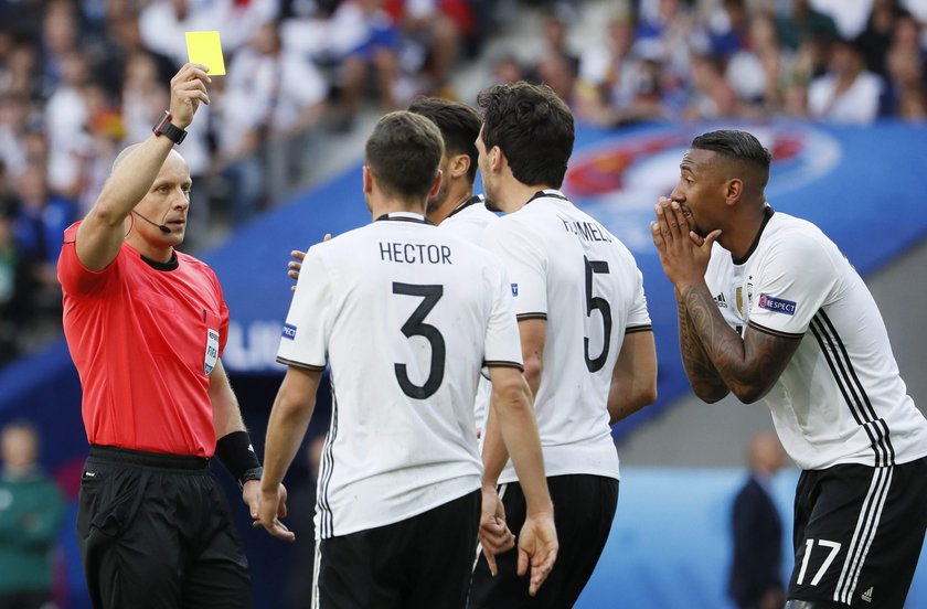 Szymon Marciniak zostaje na Euro 2016