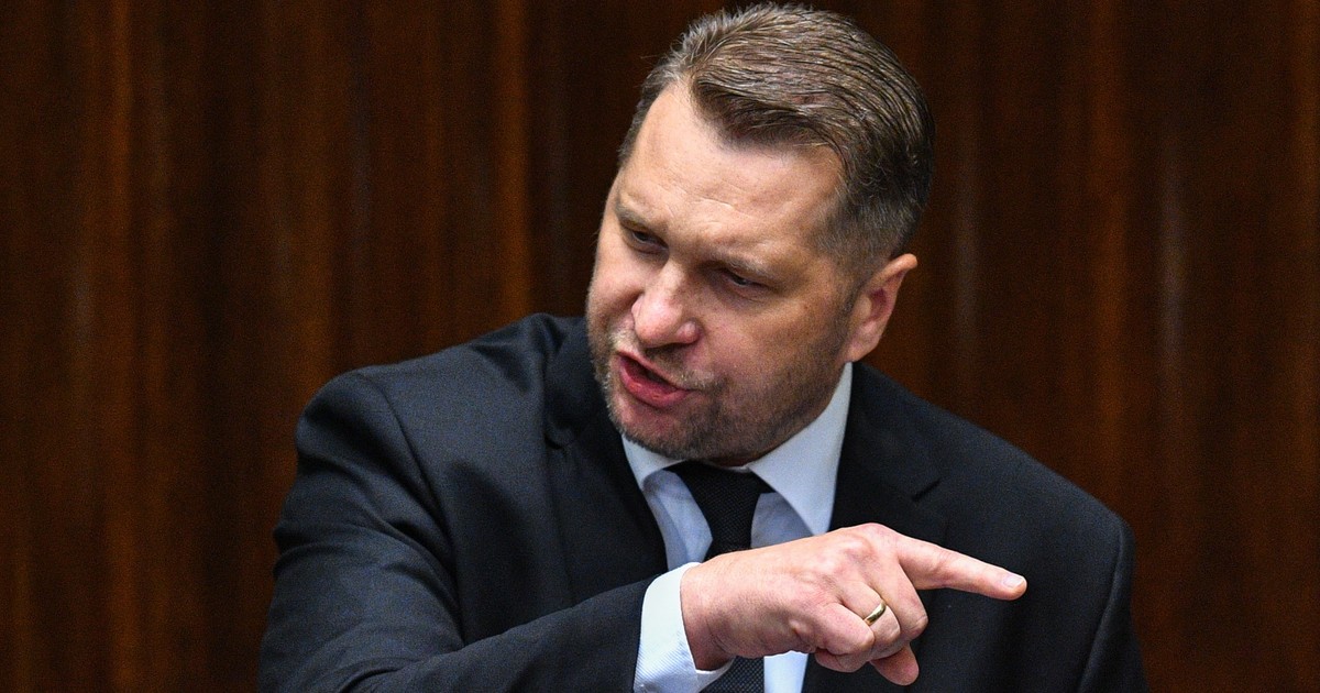 Chamstwo Czarnka wchodzi na nowy poziom. Tylko czy nowa strategia PiS zadziała?