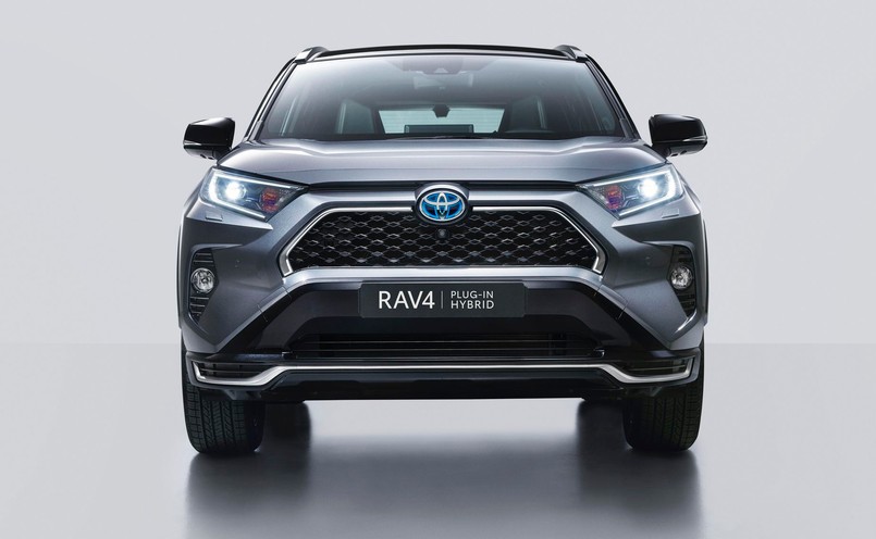 Toyota RAV4 Plug-in Hybrid pojawi się jeszcze w 2020 roku