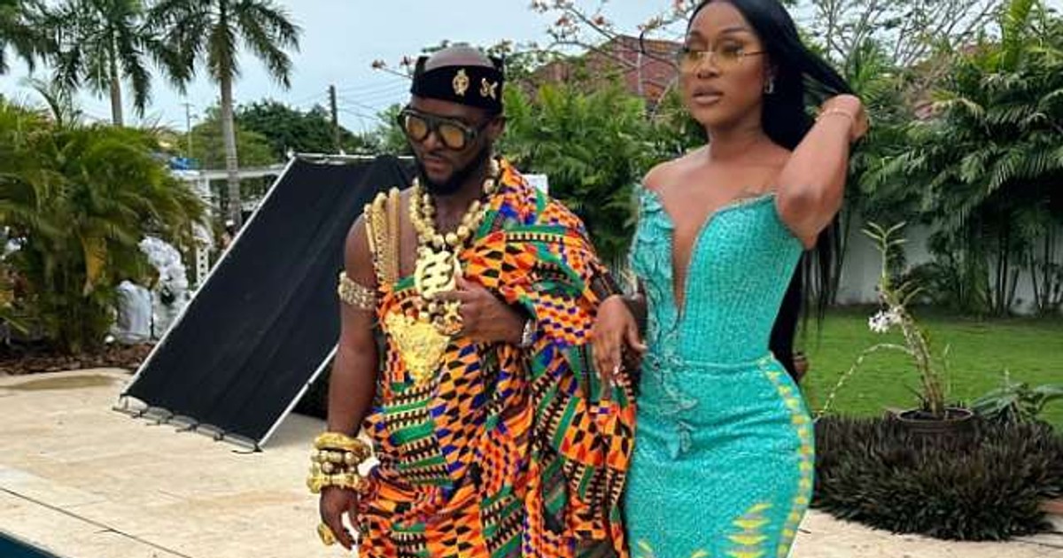 If King Promise doesn't win Artist of the Year, then it's rigged, says Efia Odo - Vimarsana News