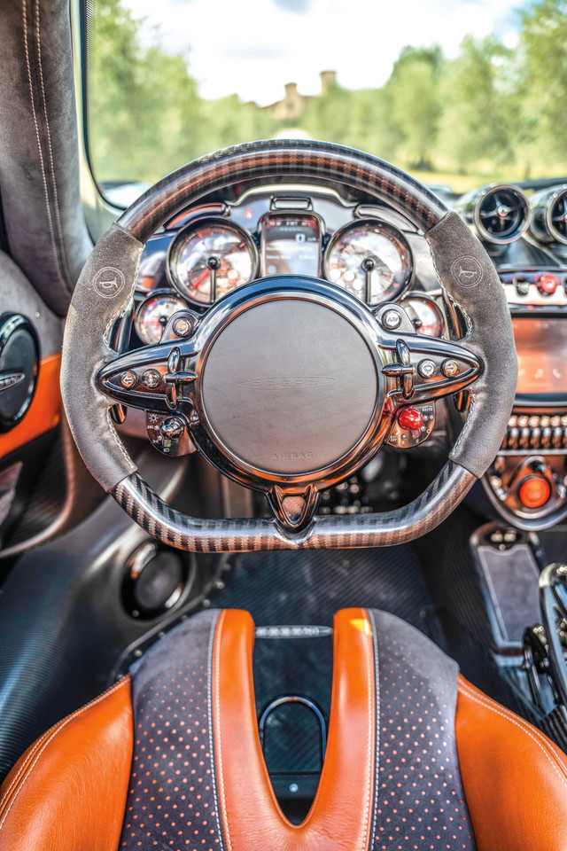  Pagani Huayra Roadster BC