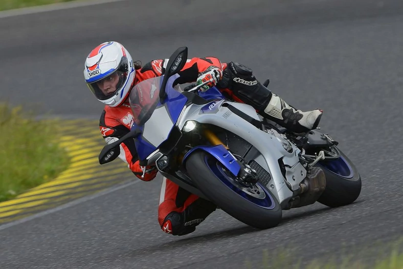 Yamaha YZF-R1