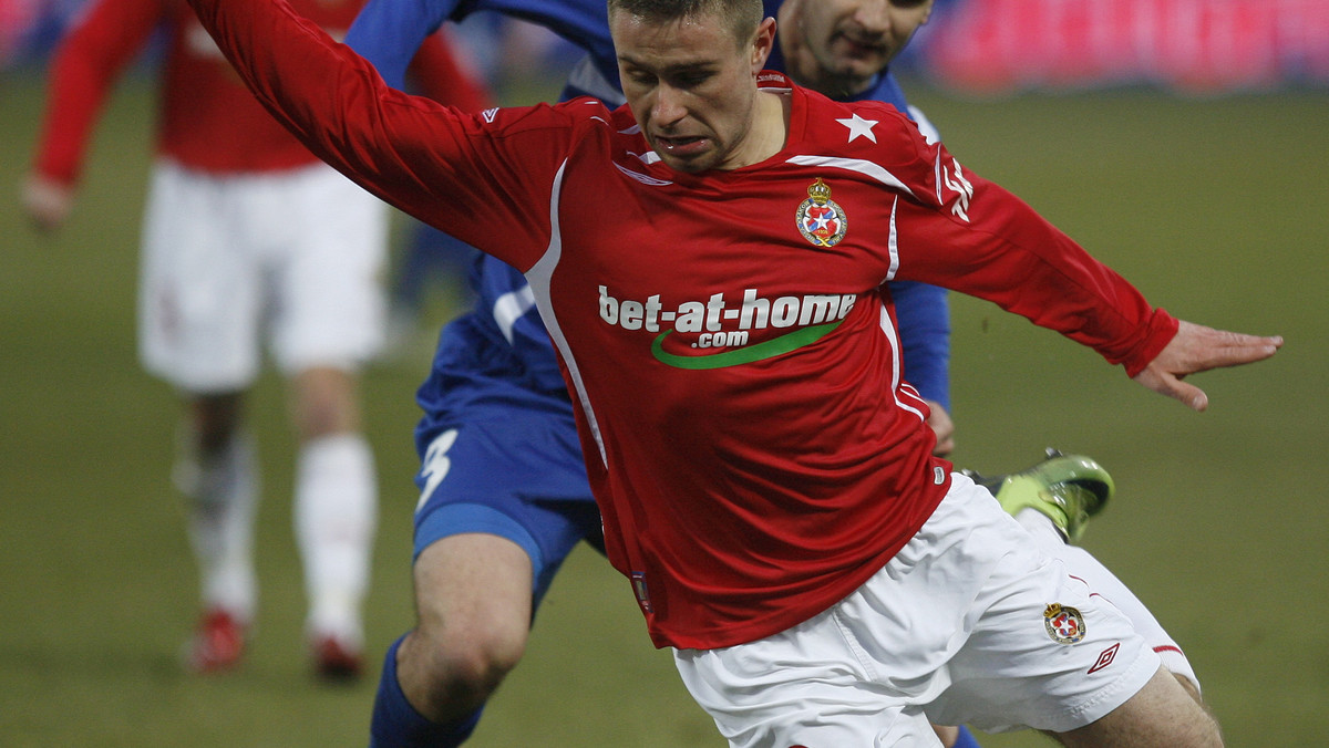 Patryk Małecki w poniedziałek stawi się na posiedzeniu zarządu Wisły Kraków i poniesie konsekwencje odmowy gry w meczu sparingowym z Hannover 96 (2:4).