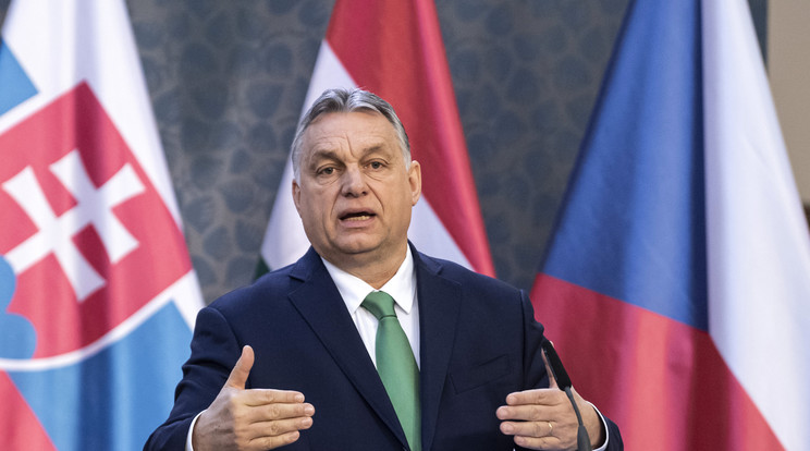 Orbán Viktor Prágában a V4-ek találkozóján / Fotó: MTI Szigetváry Zsolt