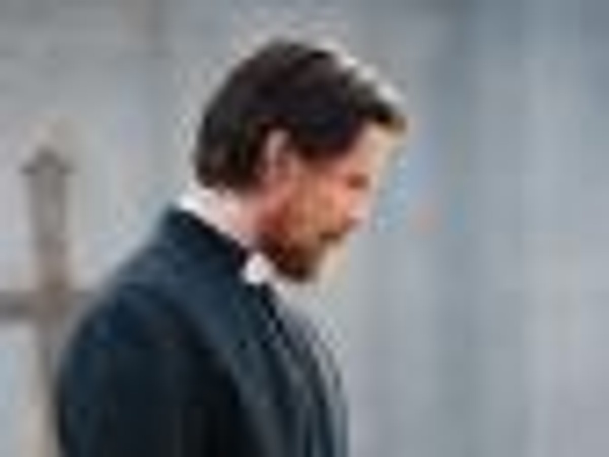 Christian Bale w filmie "Kwiaty wojny"