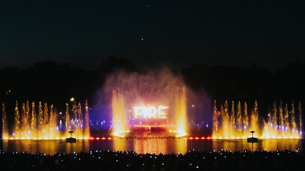 Fontanna przy Hali Stulecia to wielka atrakcja Wrocławia