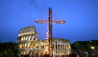 VATICAN-POPE-EASTER-GOOD FRIDAY