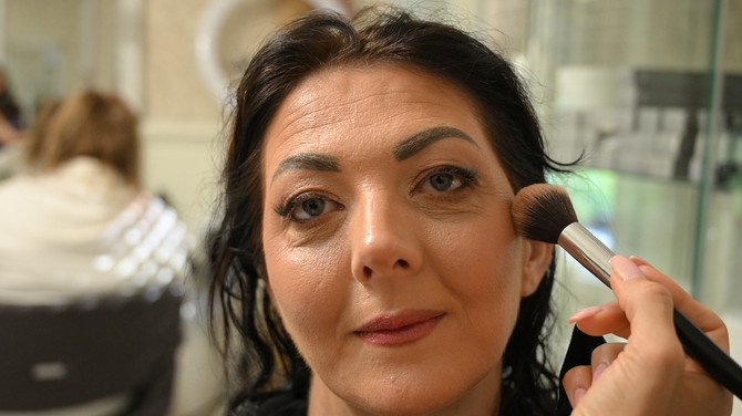  Na očima su korišćeni neutralni tonov