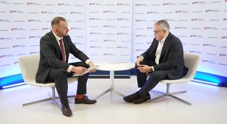 Tania energia to klucz do zielonej transformacji. Potrzebne są jednak przejrzyste regulacje