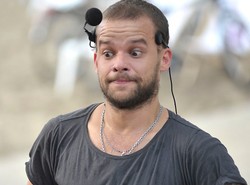 Piróg: Pod agencję towarzyską dla gejów, podjeżdżają służbowe samochody z Wiejskiej