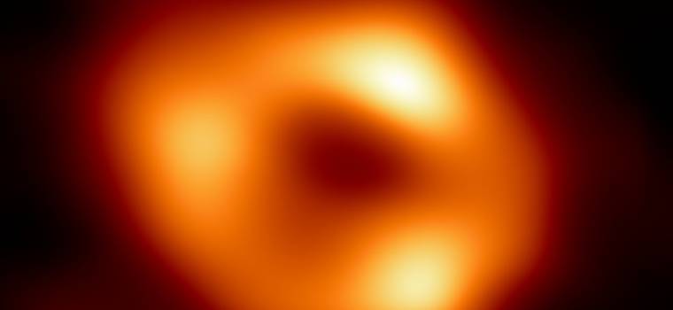 Skąd biorą się nazwy czarnych dziur? Nietypowa historia Sagittarius A* 