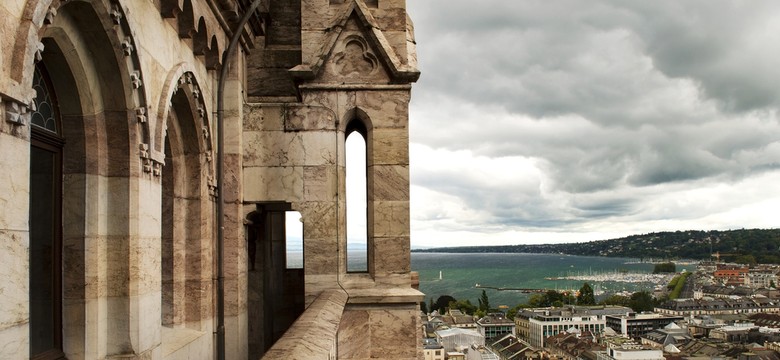 Pieniądze za przyjazd do Genewy. Branża turystyczna walczy o przetrwanie [WIDEO]