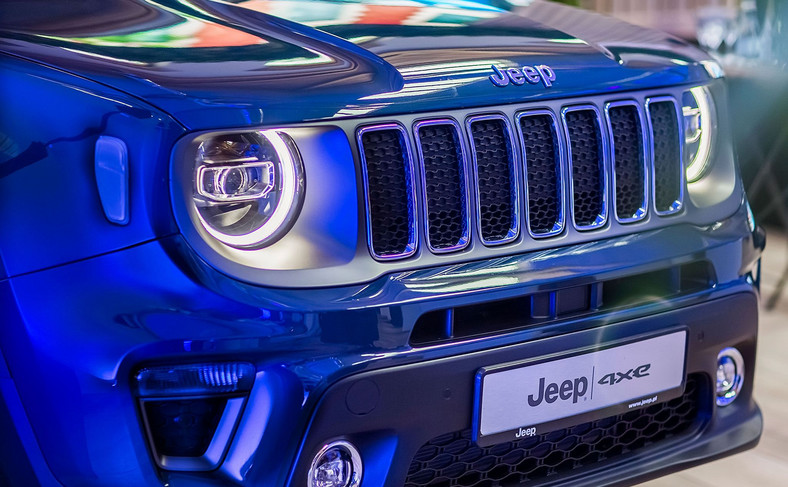 Jeep Renegade 4xe i Compass 4xe już w Polsce. Nowe SUVy