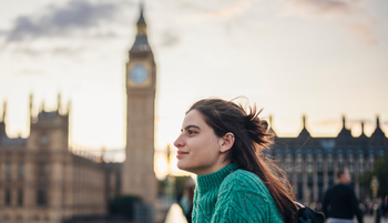 Az esőt megszokod, de önmagad elveszíted a ködben – amit senki nem mond el az angliai életről