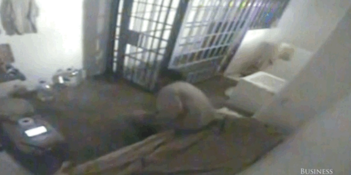 Security footage of Joaquín Guzmán on the night of his escape from Altiplano prison last July.