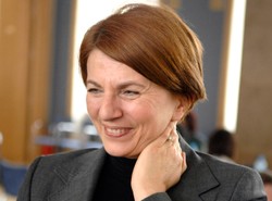 Pitera wyśmiewa PiS, a sama jest winna