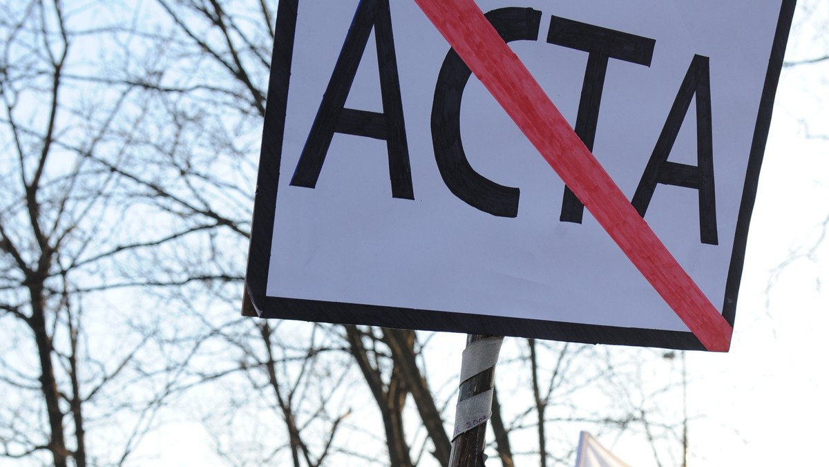 Dla młodych Polaków protest w sprawie ACTA to przede wszystkim walka o wolność w internecie - wynika z badania przeprowadzonego przez Millward Brown SMG/KRC i Centrum Cyfrowe Projekt: Polska. Badanie wskazuje też, że stosunek do protestu ma charakter pokoleniowy.