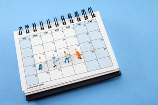 Czterodniowy tydzień pracy - jak go wprowadzić w firmie