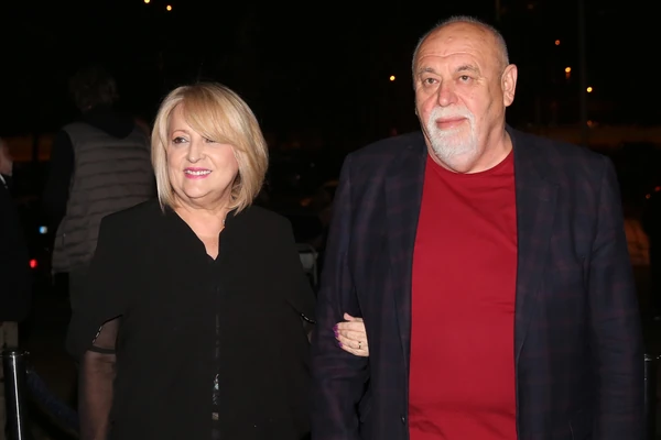 "Sin je insistirao da se ponovo udam": PREMINUO MUŽ Slavice Đukić Dejanović, 30 godina delili DOBRO I ZLO - "Na početku poznanstva mi je poslao BMW i orhideju"