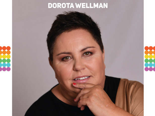 Dorota Wellman na okładce magazynu "Replika"