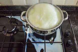 Kanadyjska firma mleczarska, zamknięta przed laty, ponownie otwiera fabrykę. Nie zgadniecie, co będzie produkować