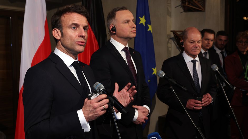 Prezydent Francji Emanuel Macron, Prezydent Polski Andrzej Duda i Kanclerz Niemiec Olaf Scholz podczas Monachijskiej Konferencji Bezpieczeństwa, 17 lutego 2023 r.