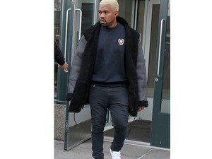 Ez lesz a legmenőbb cipő, a Jenner-Kardashian klán megmondta!