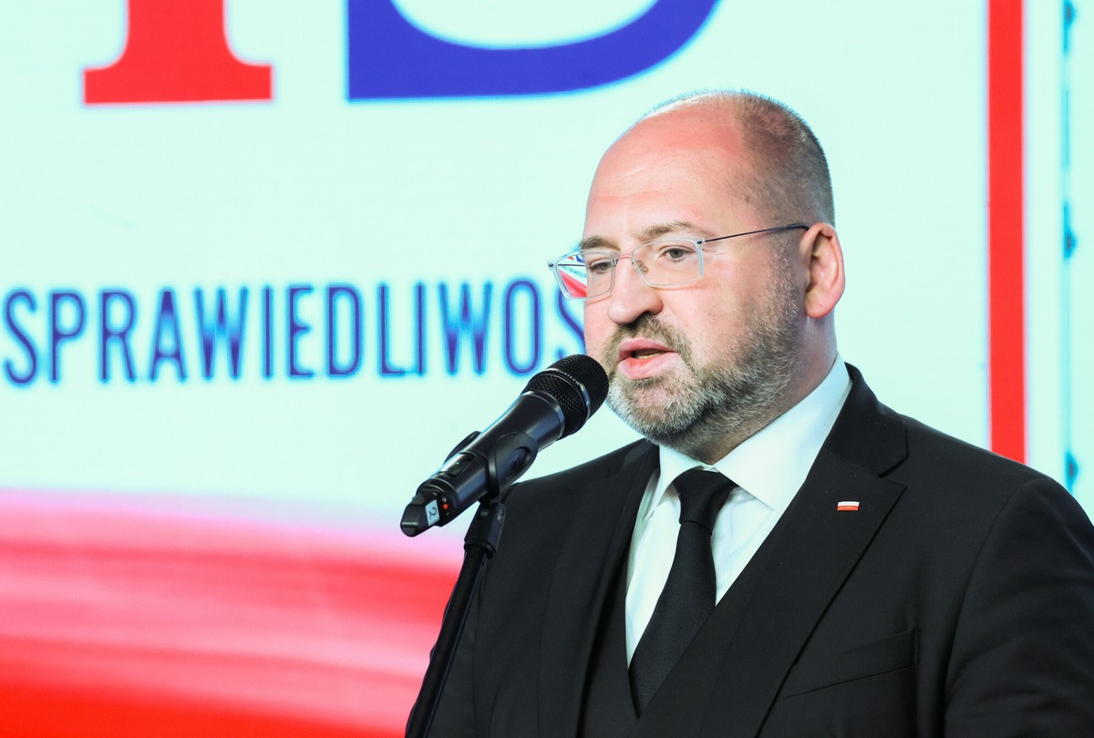 Adam Bielan stwierdził, że to SOP przekazała mediom informacje o jego spotkaniu z Szymonem Hołownią