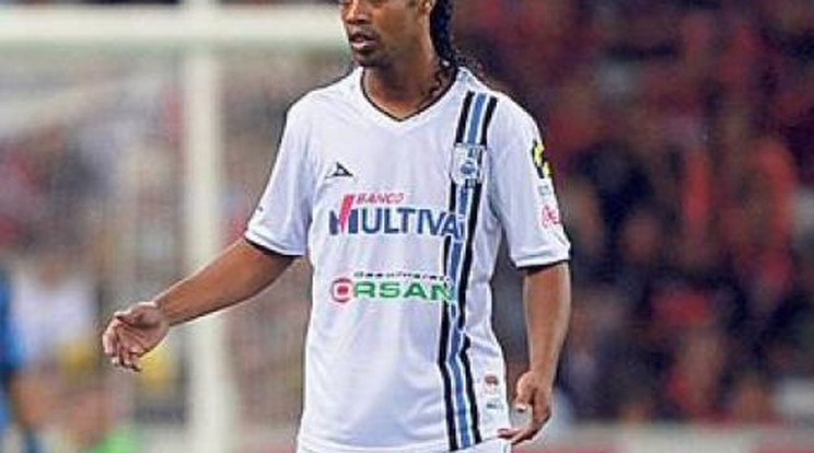 Ronaldinho: autogram és gól