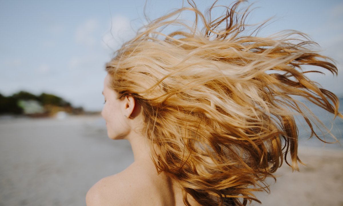 Najmodniejszy blond na jesień? Musi być przybrudzony